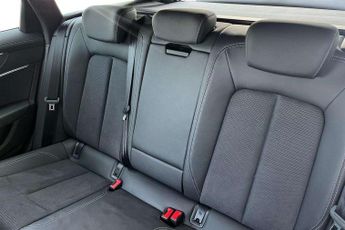 Audi A6 Avant 40 TDI Quattro Black Edition 5dr S Tronic [Tech]