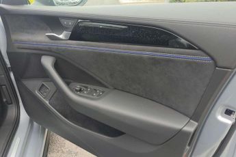 Volkswagen Passat Estate 1.5 TSI eHybrid R-Line 5dr DSG