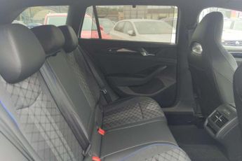 Volkswagen Passat Estate 1.5 TSI eHybrid R-Line 5dr DSG