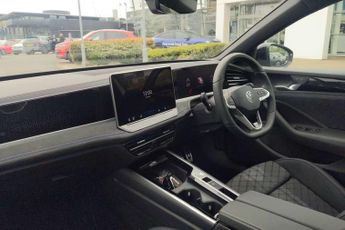 Volkswagen Passat Estate 1.5 TSI eHybrid R-Line 5dr DSG