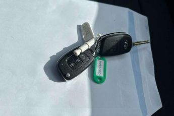 Hyundai i10 1.0 MPi SE Connect 5dr Auto