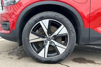 Volvo XC40 Recharge 1.5 T5 Recharge PHEV R DESIGN 5dr Auto