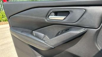 Nissan Qashqai 1.3 DiG-T MH 158 Acenta Premium 5dr Xtronic