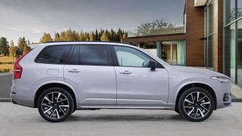 Volvo XC90 2.0 B5P [250] Plus Dark 5dr AWD Geartronic