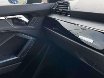 Audi Q3 35 TFSI Black Edition 5dr