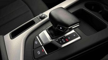 Audi A4 Avant 35 TDI Technik 5dr S Tronic