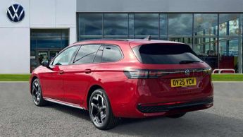 Volkswagen Passat Estate 1.5 TSI eHybrid 272 R-Line 5dr DSG