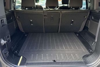 Land Rover Defender 2.0 P300 S 110 5dr Auto