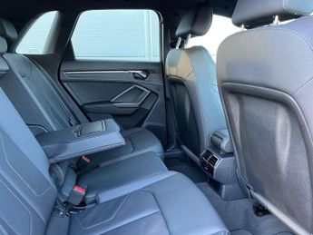 Audi Q3 35 TFSI Black Edition 5dr S Tronic [20" Alloy]