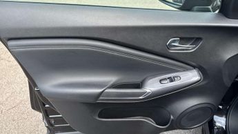 Nissan Juke 1.6 Hybrid N-Connecta 5dr Auto