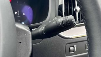 Volvo XC60 2.0 B4D R DESIGN 5dr AWD Geartronic