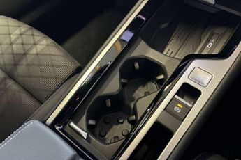 Volkswagen Passat Estate 1.5 TSI eHybrid 272 R-Line 5dr DSG