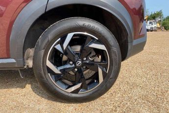 Nissan Juke 1.6 Hybrid N-Connecta 5dr Auto