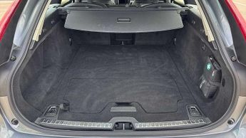 Volvo V90 2.0 T4 Momentum Plus 5dr Geartronic