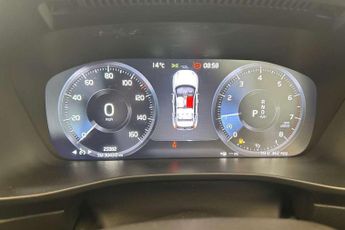 Volvo XC40 1.5 T3 [163] Momentum 5dr Geartronic