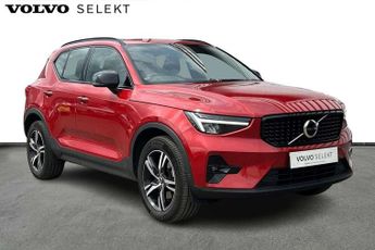 Volvo XC40 2.0 B3P Plus Dark 5dr Auto