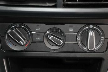 Volkswagen Polo 1.0 TSI Life 5dr