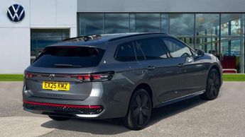 Volkswagen Passat Estate 1.5 TSI eHybrid 272 R-Line 5dr DSG