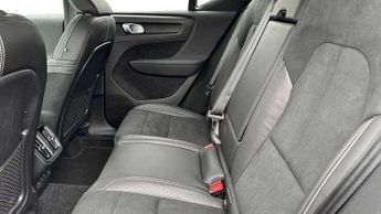 Volvo XC40 2.0 D4 [190] R DESIGN Pro 5dr AWD Geartronic