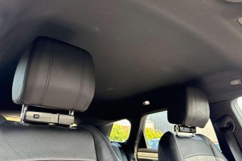 Land Rover Range Rover Evoque 2.0 P250 R-Dynamic SE 5dr Auto