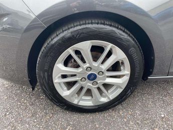 Ford Fiesta 1.0 EcoBoost Hybrid mHEV 125 Titanium 5dr