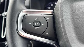 Volvo XC40 Recharge 1.5 T4 Recharge PHEV Plus Dark 5dr Auto
