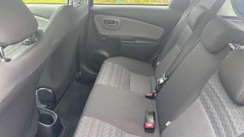 Toyota Yaris 1.33 VVT-i Icon 5dr