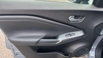 Nissan Juke 1.0 DiG-T N-Connecta 5dr