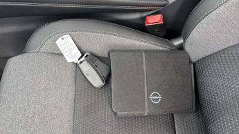 Nissan Qashqai 1.3 DiG-T MH N-Connecta 5dr