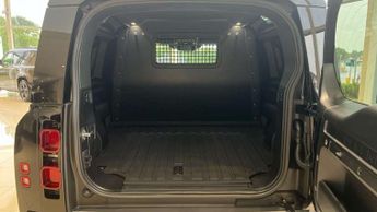 Land Rover Defender 3.0 D250 Hard Top S Auto