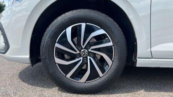 Volkswagen Polo 1.0 Life 5dr