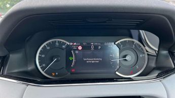 Land Rover Range Rover Evoque 2.0 D200 R-Dynamic SE 5dr Auto