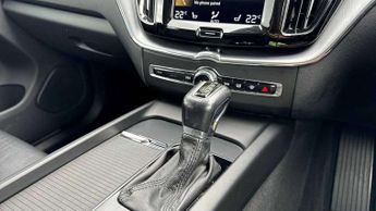 Volvo XC60 2.0 T5 [250] Momentum 5dr AWD Geartronic