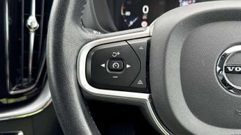 Volvo XC60 2.0 T5 [250] Momentum 5dr AWD Geartronic