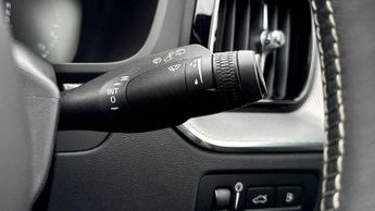 Volvo XC60 2.0 T6 Recharge PHEV R DESIGN 5dr AWD Auto