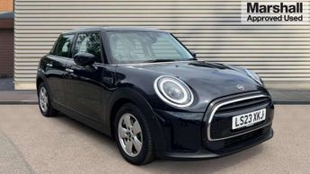 MINI Hatch 1.5 Cooper Classic 5dr Auto [Comfort/Nav Pack]