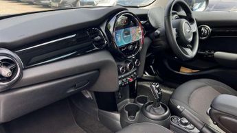 MINI Hatchback 5dr 1.5 Cooper Classic 5dr Auto [Comfort/Nav Pack]