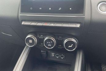 Renault Clio 1.0 TCe 90 Iconic Edition 5dr