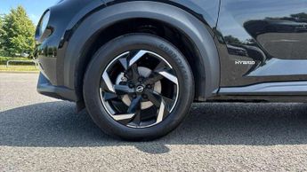 Nissan Juke 1.6 Hybrid N-Connecta 5dr Auto