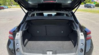 Nissan Juke 1.6 Hybrid N-Connecta 5dr Auto