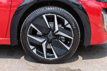 Peugeot 208 1.2 PureTech 100 GT 5dr