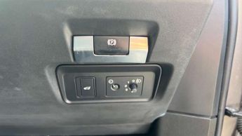 Land Rover Range Rover Evoque 2.0 D200 R-Dynamic S 5dr Auto