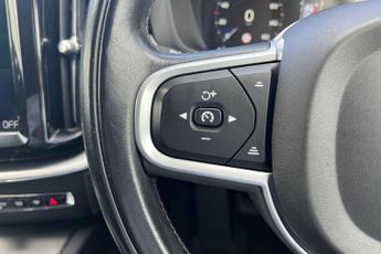 Volvo XC60 2.0 D4 Momentum Pro 5dr AWD Geartronic