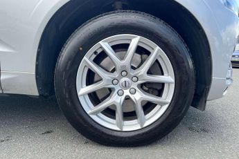Volvo XC60 2.0 D4 Momentum Pro 5dr AWD Geartronic