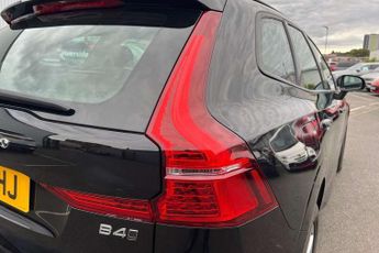 Volvo XC60 2.0 B4D Momentum 5dr AWD Geartronic