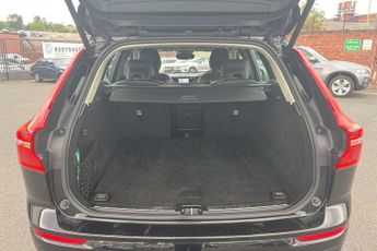 Volvo XC60 2.0 B4D Momentum 5dr AWD Geartronic