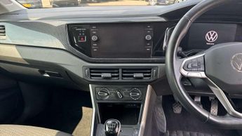 Volkswagen Polo 1.0 Life 5dr