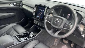 Volvo XC40 2.0 B4P Ultimate Dark 5dr Auto