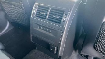 Jaguar F-Pace 3.0 P400 R-Dynamic HSE 5dr Auto AWD