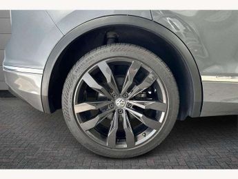 Volkswagen Tiguan 2.0 TDi 150 4Motion R-Line 5dr DSG